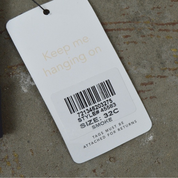 NWT 32C Lively The Deep V No-Wire Push-Up, Color Smoke - Picture 8 of 9